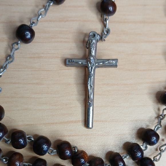 Vintage Jewelry - Vintage Silver and Brown Beaded Rosary Necklace